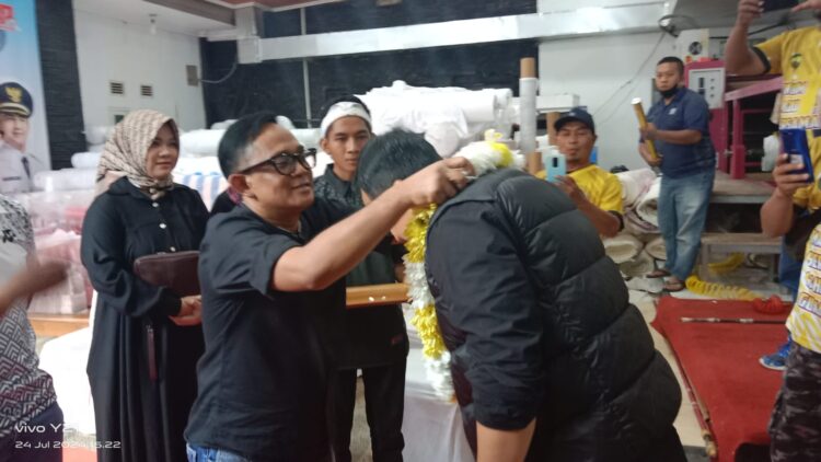 Wakil Bupati Bandung H. Sahrul Gunawan SE.,M.Ag, Kunjungi Astha Printing Grup Perusahaan Kerudung Dan Kaos