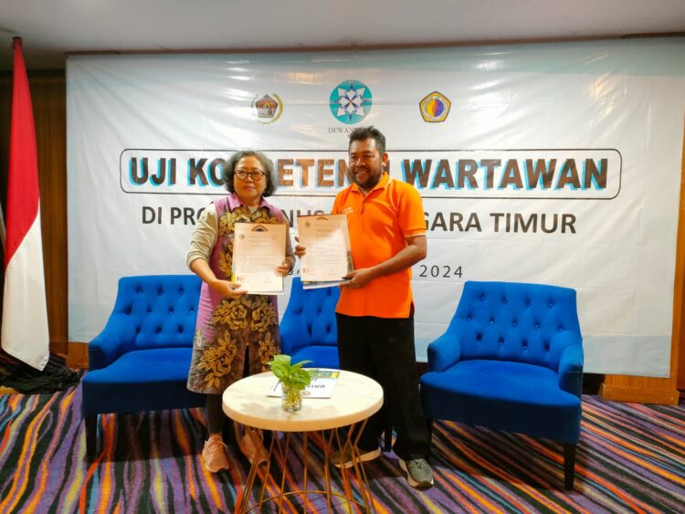 JMSI NTT Kerjasama Unitomo Gelar Bimtek dan UKW