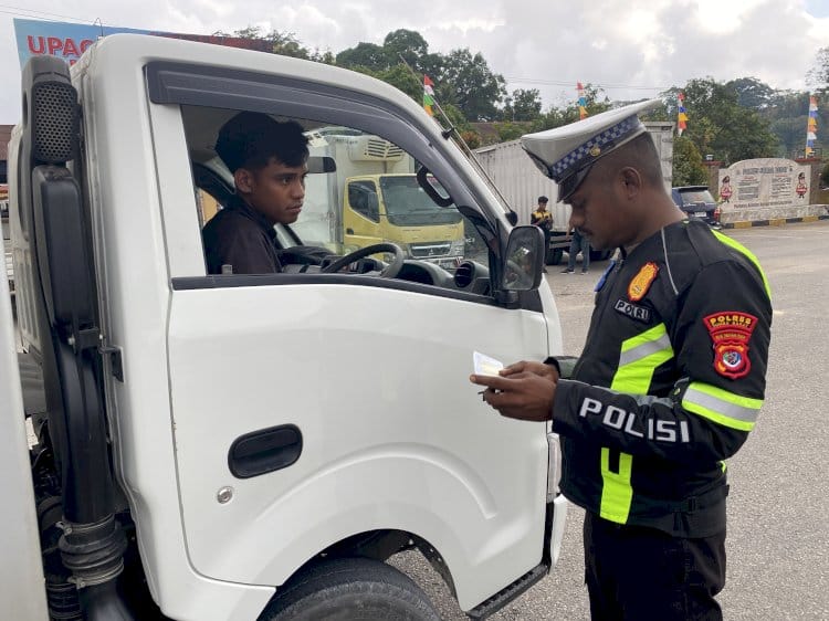 Polres Sumba Barat Terus Lakukan Penertiban Kendaraan dalam Ops Patuh Turangga 2024
