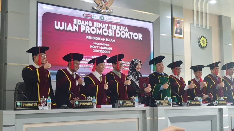 Novy Maryani Sukses dalam Karir Akademis, Meraih Gelar Doktor Pendidikan Islam Novy Maryani Sukses dalam Karir Akademis, Meraih Gelar Doktor Pendidikan Islam
