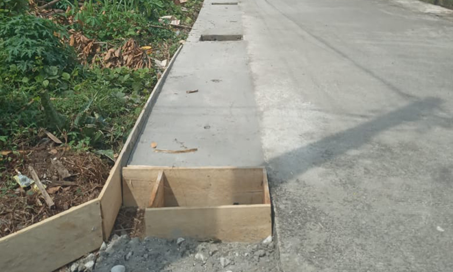 Diduga Pembangunan Drainase Asal asalan, Tanpa Dilengkapi Papan Informasi Proyek