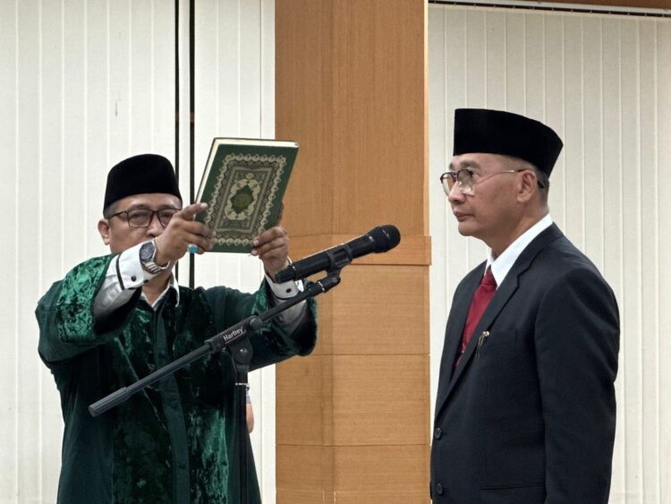 Pj Wali Kota Lantik Budi Raharja Sebagai Pj Sekda Kota Cimahi