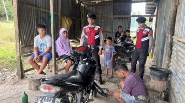 Sat Samapta Polres Sumba Barat Laksanakan Patroli Dialogis Jelang Pilkada