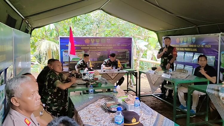Tim Wasev Mabes TNI Tinjau Pelaksanaan TMMD Di Desa Cikumbuen Kecamatan Mandalawangi