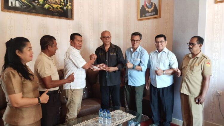 David R. E. Selan Resmi Memimpin Yayasan Pembina Lembaga Pendidikan PGRI NTT: Langkah Baru untuk Pendidikan Berkualitas