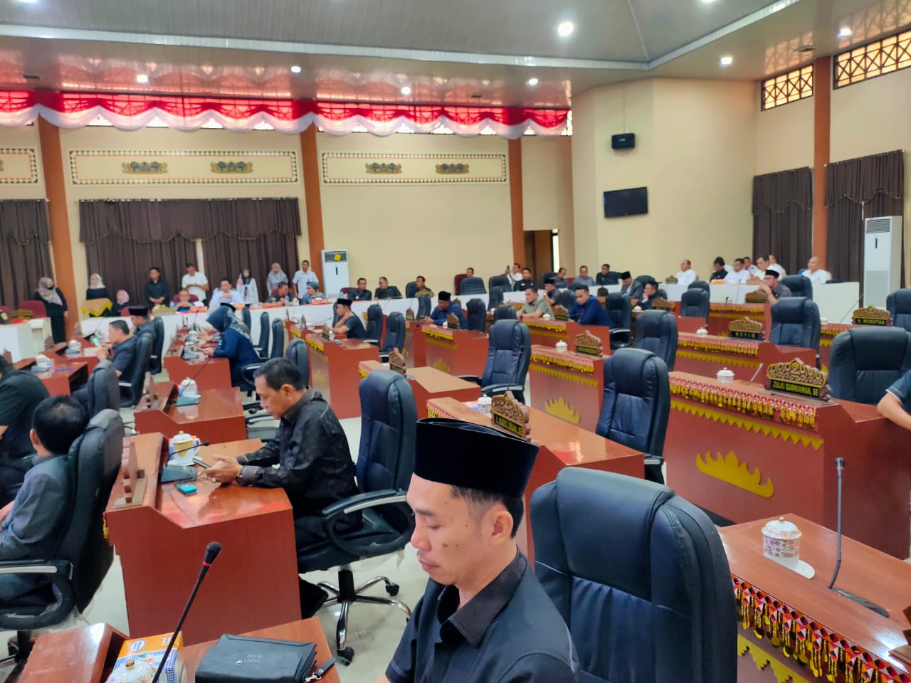 DPRD Tanggamus, Gelar Rapat Paripurna Penyampaian Rancangan KUPA, PPAS-P TA. 2024 Dirangkai Penyampaian Rancangan Perda Tentang Pengelolaan Air Limbah Domestik