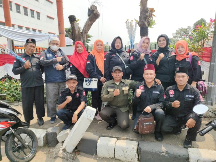 BANG JAPAR datangi DPP PKS bersama Keluarga Poros Jakarta untuk Teguhkan Pencalonan Anies Baswedan sebagai Gubernur Jakarta BANG JAPAR datangi DPP PKS bersama Keluarga Poros Jakarta untuk Teguhkan Pencalonan Anies Baswedan sebagai Gubernur Jakarta