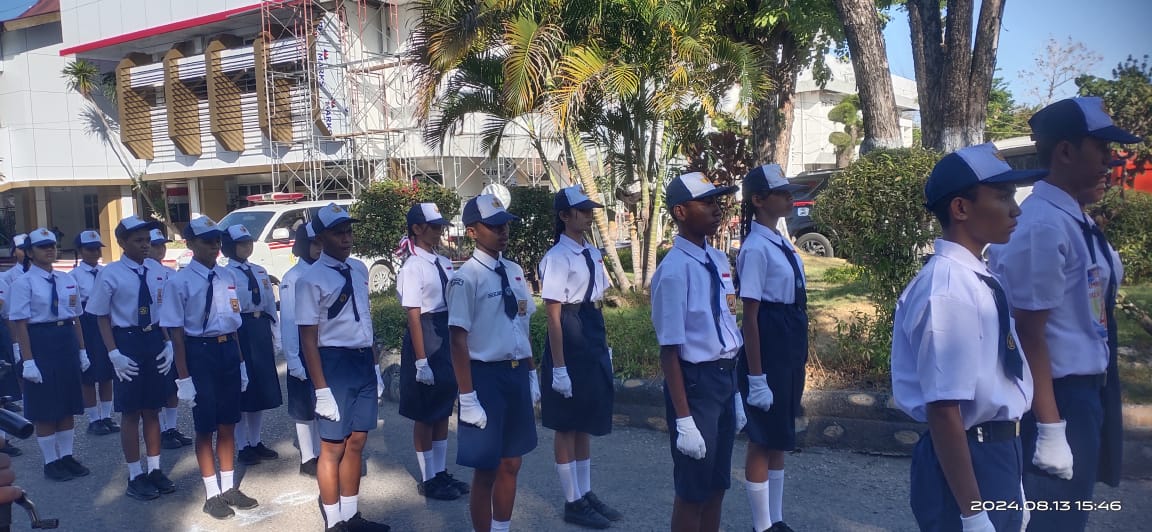 Semarak HUT RI ke-79 di Kupang: Gerak Jalan Indah Pelajar SD dan SMP Warnai Peringatan Kemerdekaan