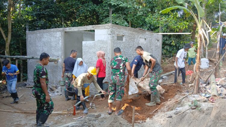 Sasaran Tambahan TMMD 121 Kodim Pandeglang Bangun MCK Dan Tempat Wudhu