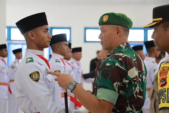 Dandim Hadiri Pengukuhan Paskibraka HUT Kemerdekaan Republik Indonesia Ke-79 Tahun 2024 di Kabupaten Sumba Timur