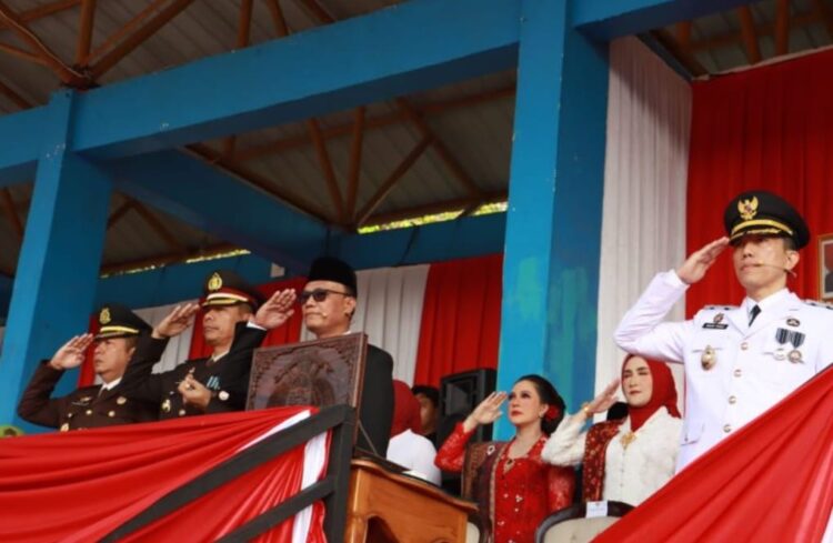 PJ Bupati lahat Beserta Forkopimda Ajak Masyarakat Lakukan Hal Positif Dalam Peringatan HUT RI ke - 79 Tahun