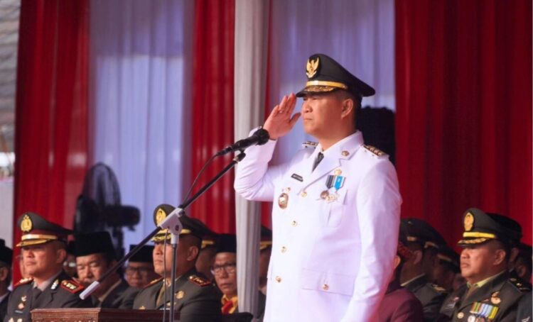 Pj. Bupati Henky Putrawan Pimpin Upacara HUT RI Ke-79 Tingkat Kabupaten Muara Enim
