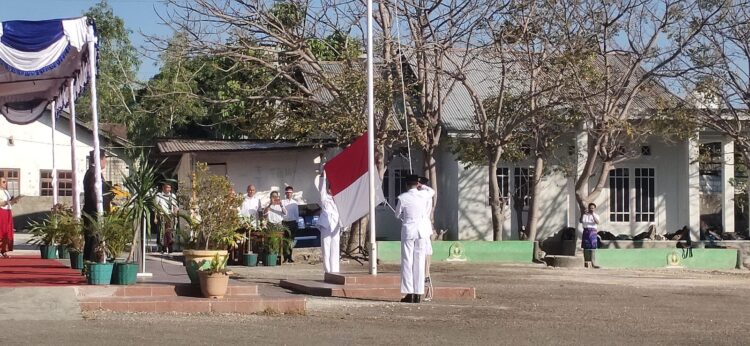 Civitas Akademika UPG 1945 NTT Semarakkan HUT RI ke-79 dengan Semangat Persatuan dan Kemajuan Bangsa