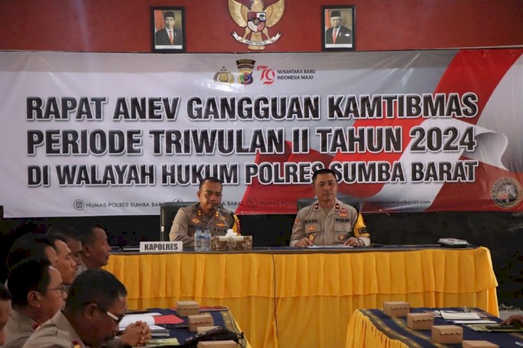 Kapolres Sumba Barat Pimpin Rapat Anev Gangguan Kamtibmas Triwulan II Tahun 2024