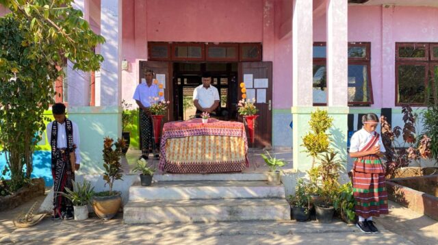 Semangat Kemerdekaan Memuncak di UPTD SMPN 18 Kupang: Upacara Meriah dan Lomba Kreatif Hiasi Hari Kemerdekaan