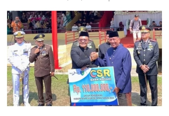 HUT RI ke-79, Bank Nagari Painan Serahkan CSR Rp 110 juta ke Pemkab Pessel