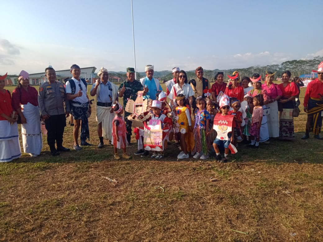 Paguyuban-Paguyuban Se-kabupaten Sumba Tengah,Ambil Bagian Jalannya Pawai Karnaval