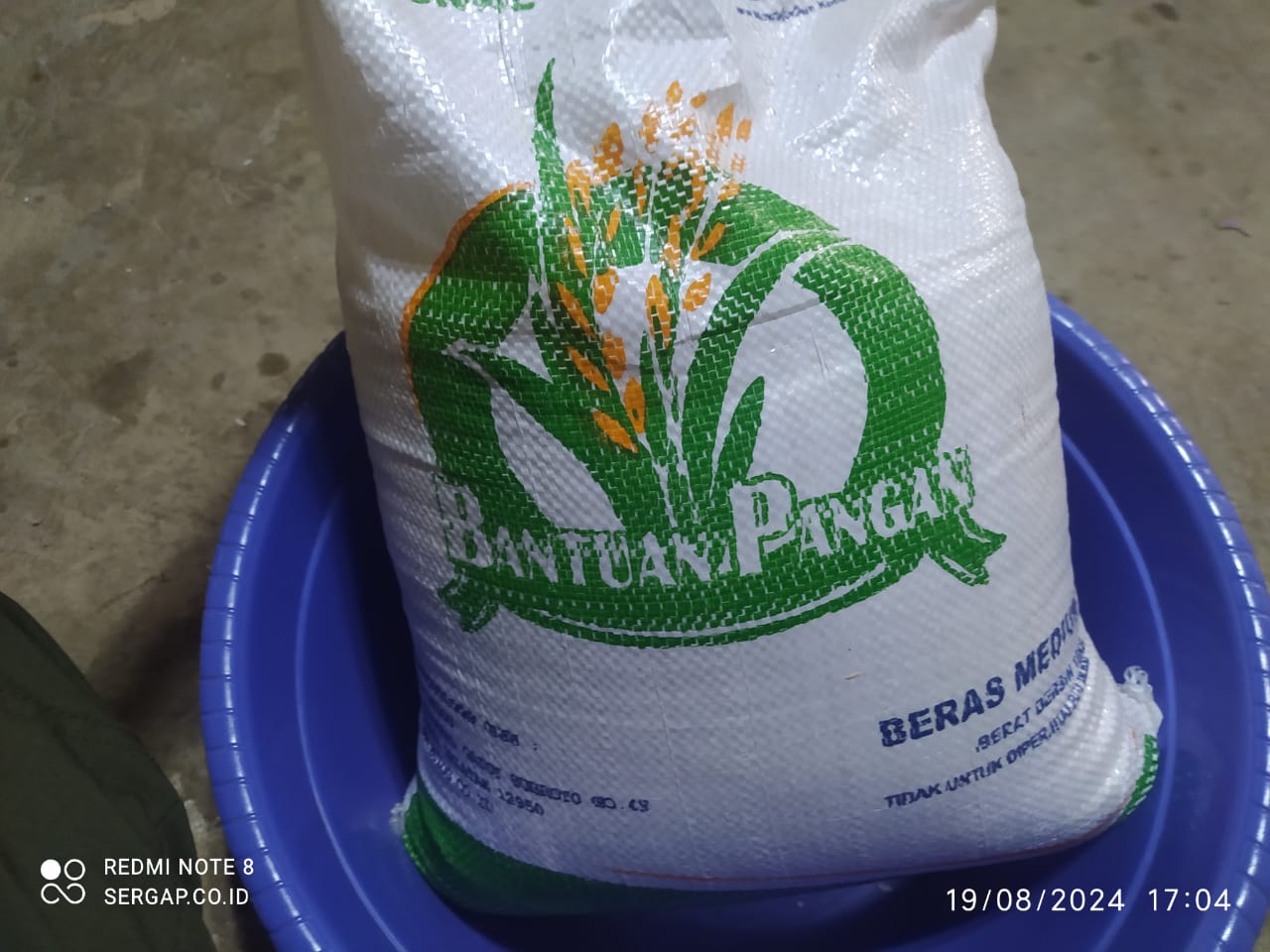 Kualitas Bantuan Beras yang Diterima Warga Tasikmalaya Buruk, Bulog: Harus Segera Ganti Yang Baru