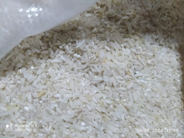 Kualitas Bantuan Beras yang Diterima Warga Tasikmalaya Buruk, Bulog: Harus Segera Ganti Yang Baru