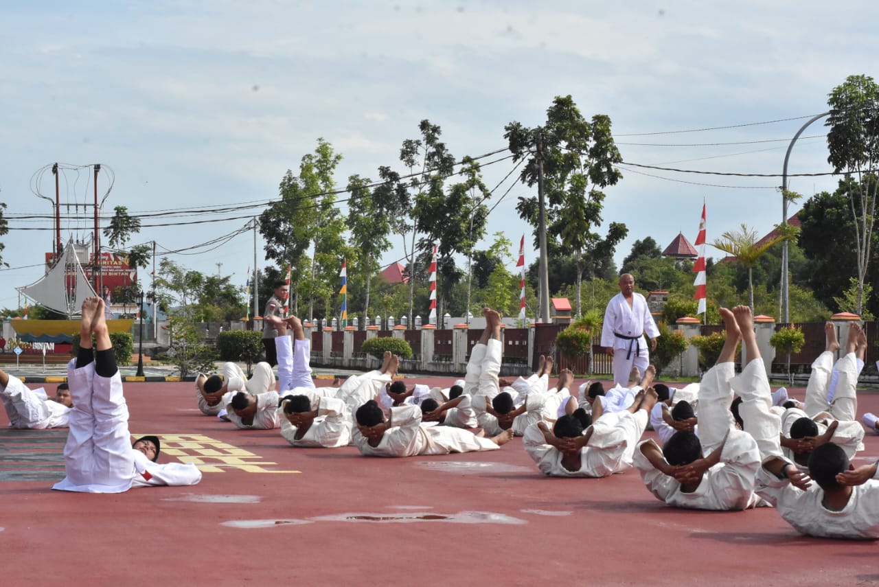 Menjelang Pilkada Personel Polres Bintan Asah Kemampuan Dalam Bela Diri Polri