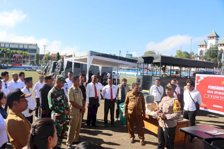 Polres Sumba Barat Musnahkan Barang Bukti Hasil Operasi Pekat Turangga 2024