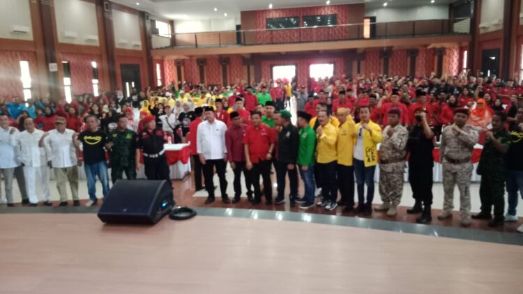 Bambang - Bayu Deklarasi langsung Daftarkan ke KPU Kota Blitar Bambang - Bayu Deklarasi langsung Daftarkan ke KPU Kota Blitar