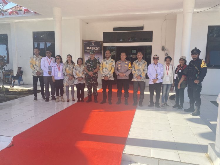 Hari Kedua Pengamanan Bakal Calon Bupati dan Wakil Bupati Sumba Tengah oleh Polres Sumba Barat Hari Kedua Pengamanan Bakal Calon Bupati dan Wakil Bupati Sumba Tengah oleh Polres Sumba Barat
