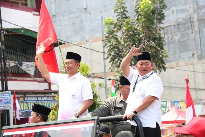 Puluhan Ribu Simpatisan, Relawan Dan Keluarga Membludak, Menyatakan Sikap Mendukung Penuh Memenangkan Pasangan ROIS
