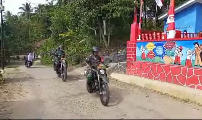 Hari Terakhir Pendaftaran Calon Kepala Daerah, Koramil Jajaran Kodim 0601/Pandeglang Lakukan Patroli