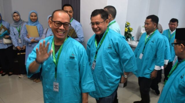 Pasangan Bacabup dan Bacawabup OKU Jalanin Pemeriksaan Kesehatan di RSUP. Dr. Mohammad Hoesin Palembang