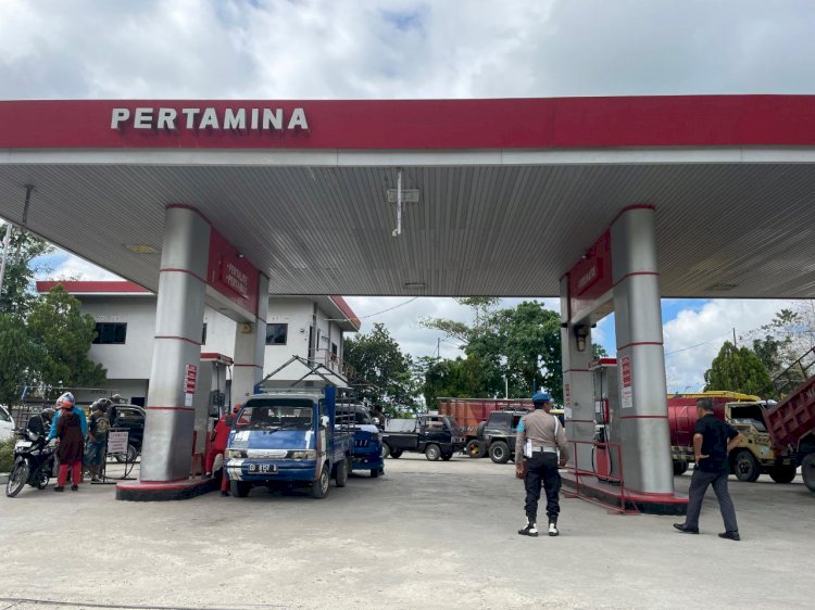 Antisipasi Penyalahgunaan BBM, Polres Sumba Barat Lakukan Pengamanan Ketat di SPBU