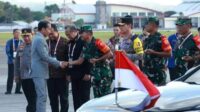 Pangdam Zamroni Sambut Kedatangan Presiden RI