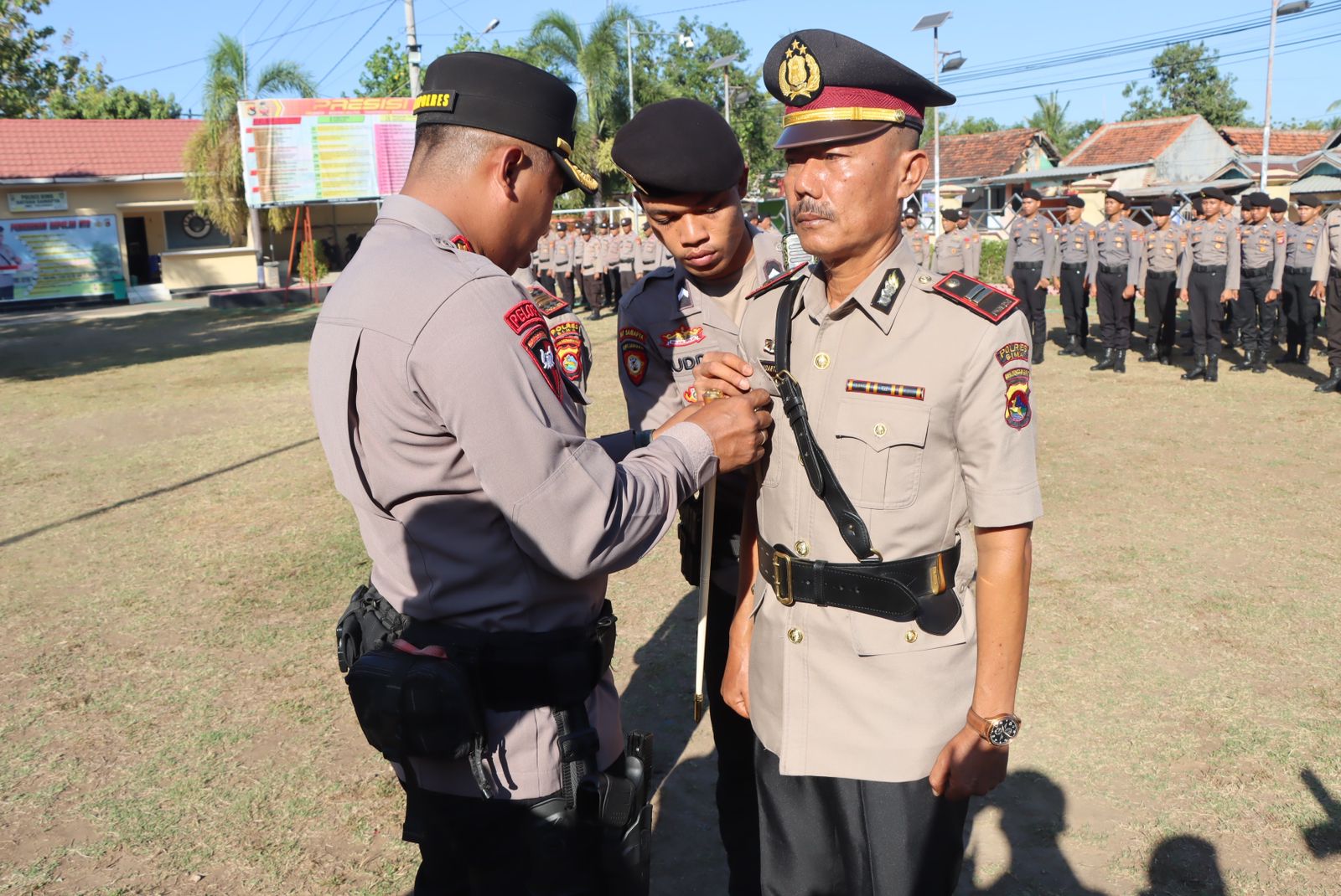 Kapolres Bima Pimpin Sertijab Kapolsek Monta dan Kasi Propam