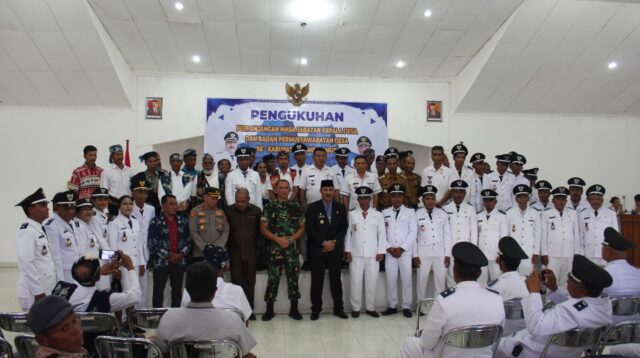 Dandim 1601/ST Hadiri Pengukuhan Perpanjangan Masa Jabatan Kepala Desa Dan BPD se - Kabupaten Sumba Timur