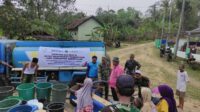 Bersama PT PLN Indonesia Power Banten 2 Labuan, Kodim 0601/Pandeglang Salurkan Bantuan Air Bersih