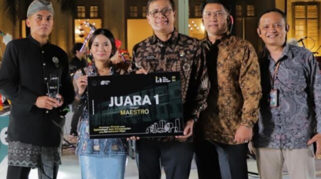 Diserahkan Menteri Keuangan Sri Mulyani Indrawati, Pemkab Bandung Raih Juara 1 The Asset Manager 2024 Tingkat Nasional