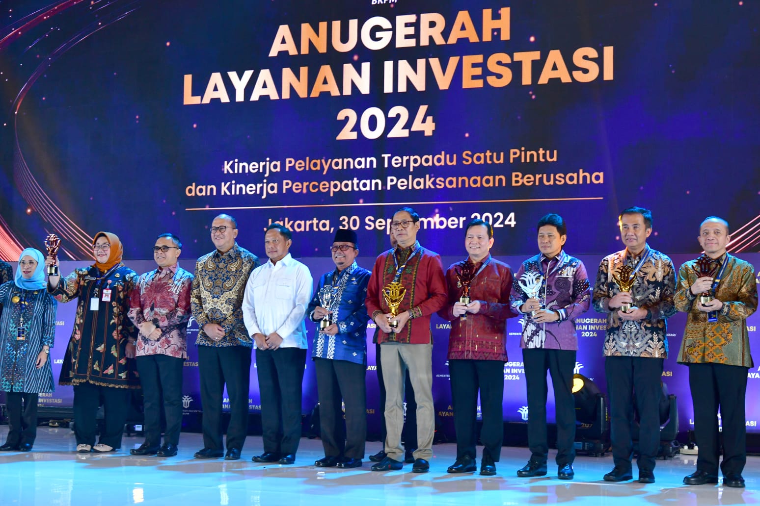 Jabar Terbaik Pertama dalam Anugerah Layanan Investasi 2024