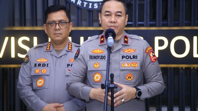 Berikut Quote Karo Penmas Divhumas Polri Brigjen. Pol. Trunoyudo Wisnu Andiko, S.I.K.