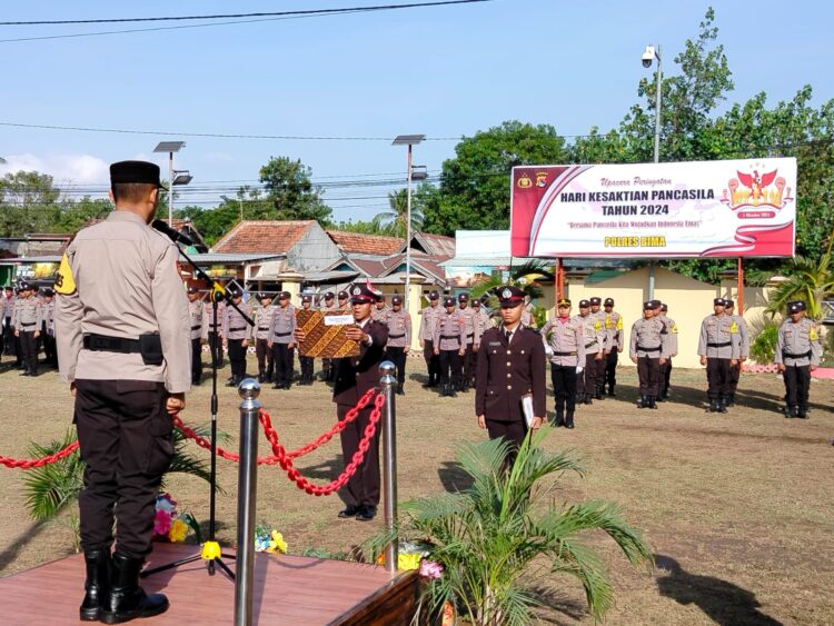 Pimpin Upacara Hari Kesaktian Pancasila, Wakapolres Bima Ingatkan Personel Netral Dalam Pilkada