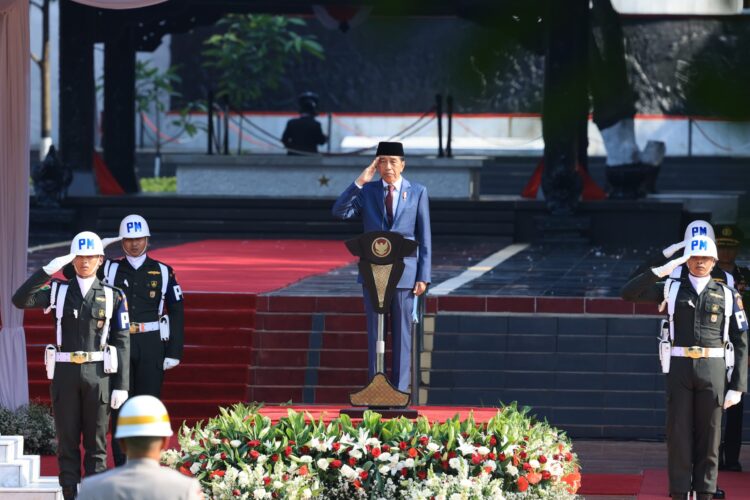Presiden Jokowi Pimpin Upacara Hari Kesaktian Pancasila di Lubang Buaya, Kapolri Turut Mendampingi Presiden Jokowi Pimpin Upacara Hari Kesaktian Pancasila di Lubang Buaya, Kapolri Turut Mendampingi