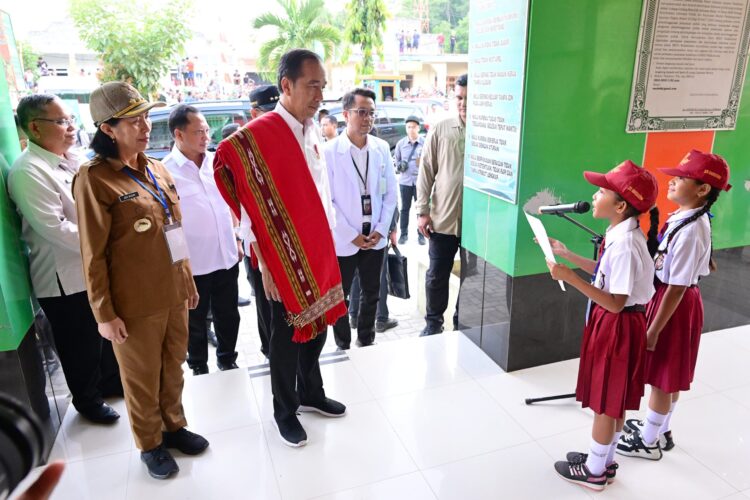 Expressions of gratitude from SBD elementary school children meeting President Ir.