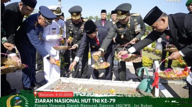 Danrem 162/Wira Bhakti Memimpin Upacara Ziarah Nasional di Taman Makam Pahlawan Majeluk