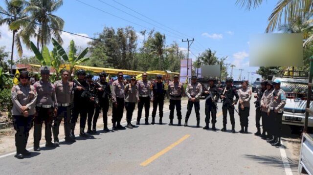 Pengamanan Kampanye Calon Gubernur Dan Wakil Gubernur Oleh Polres Sumba Barat dan Brimob Kompi 2 Batalyon C Pelopor