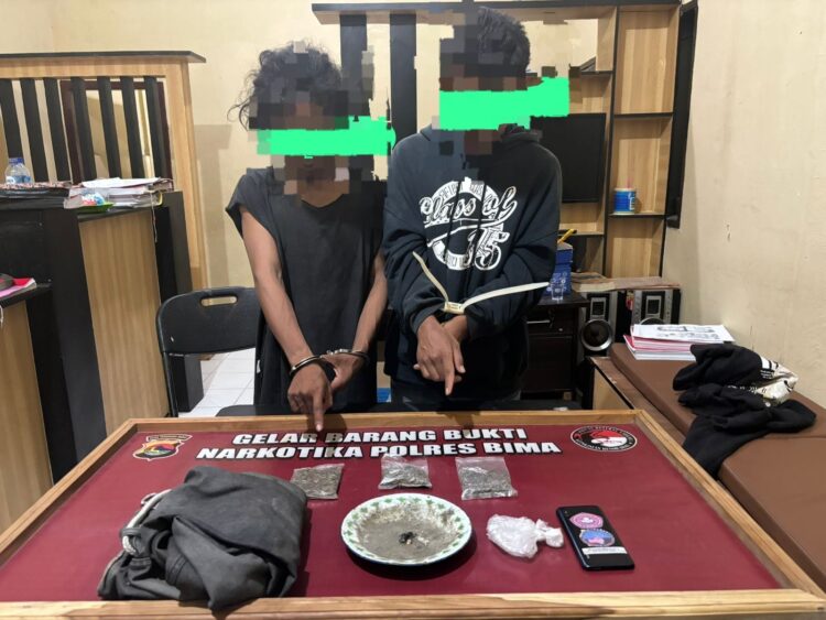 Diduga Edarkan Ganja Dua Oknum Mahasiswa ini Berhasil Diamankan Sat Resnarkoba Polres Bima