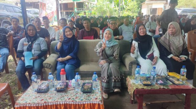 Antusias Warga Mengikuti Acara Sunatan Massal Serta Peresmian Posko BERTAJI The Power Of Emak Emak Lubuk Rukam