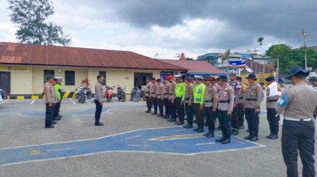 Wakapolres Sumba Barat Siagakan Personel Penebalan untuk Amankan Kampanye Pilkada 2024 di Kabupaten Sumba Barat dan Sumba Tengah