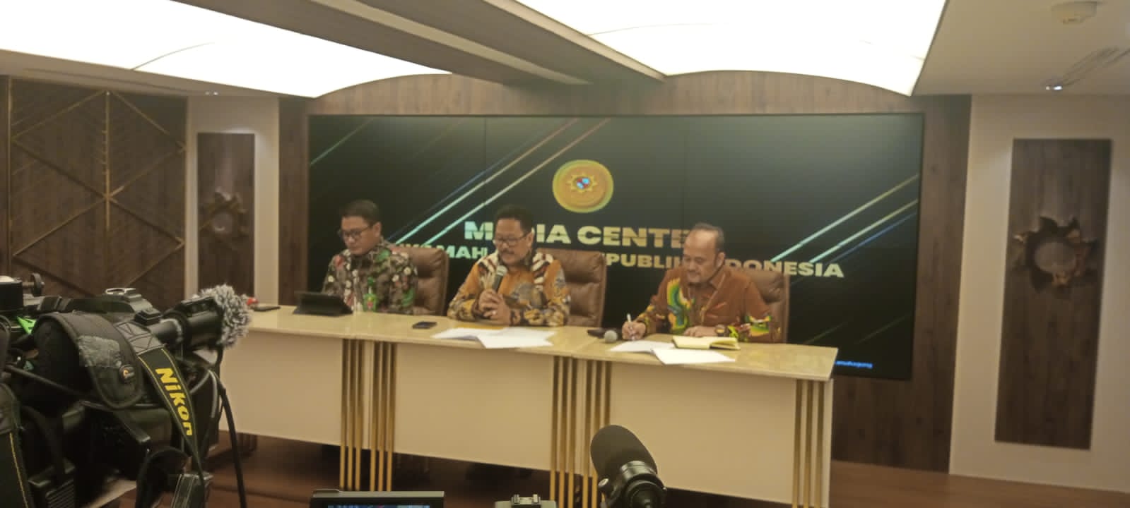 Pernyataan Sikap Mahkamah Agung Terkait Penetapan Tersangka Hakim PN Surabaya