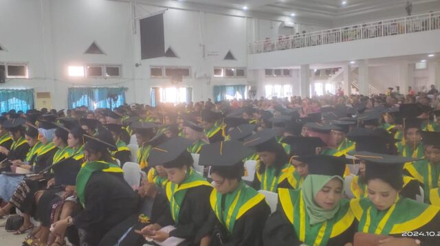 Universitas Muhammadiya Kupang Lepas 858 Wisudawan