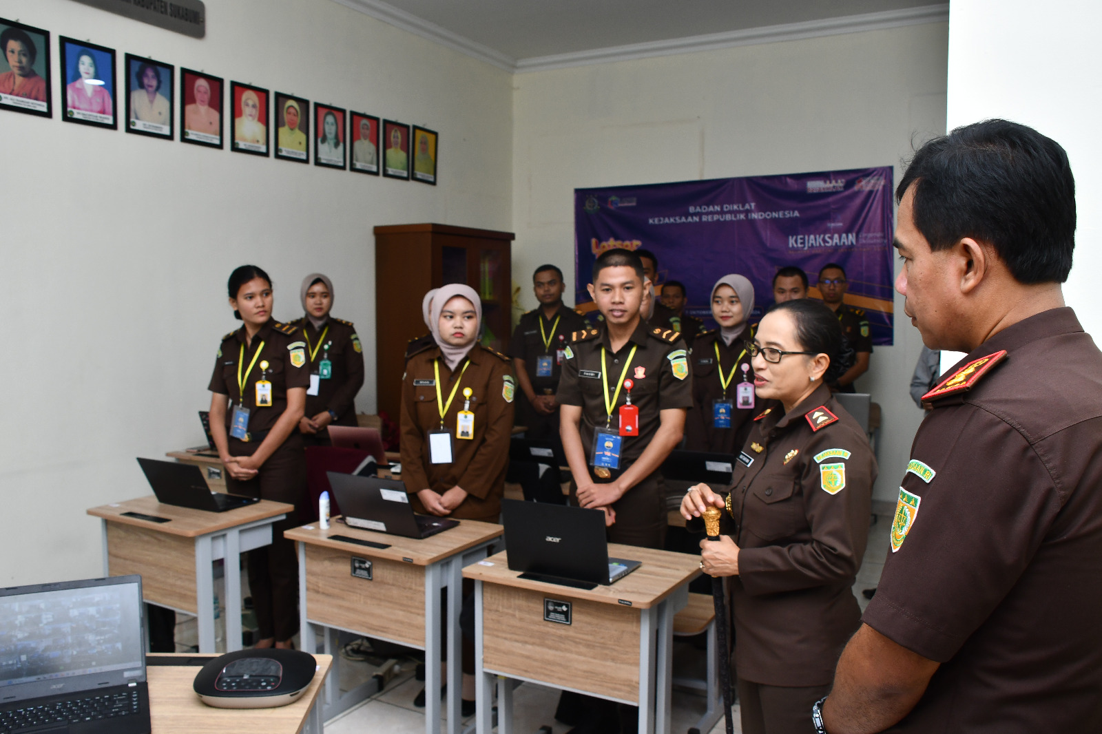 Kajati Jabar Melakukan Kunjungan Kerja Ke Kejari Kota Sukabumi, Kejari Kabupaten Sukabumi Dan Kejari Cianjur