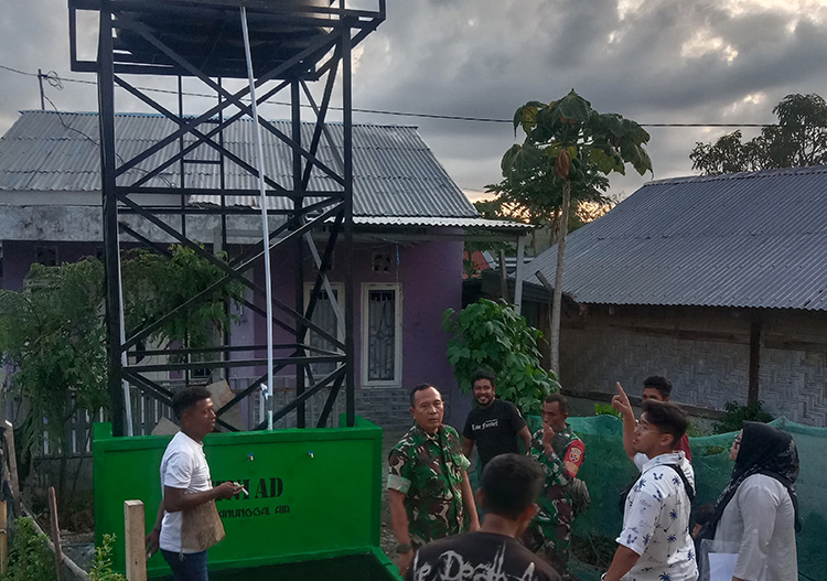 Pasiter Kodim 1610/Sumba Timur Lakukan Monitoring Sumur Bor Hasil Program Manunggal Air Bersih Kasad